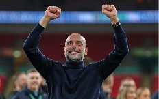 Pep Guardiola lập kỷ lục vô tiền khoáng hậu tại Carabao Cup