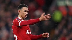 Sao Liverpool thuê vệ sĩ và thám tử vì bị fan cuồng theo đuôi